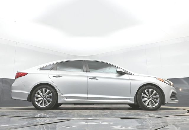 Used 2017 Hyundai Sonata Sport w/ Value Edition Package 02 FWD image 48