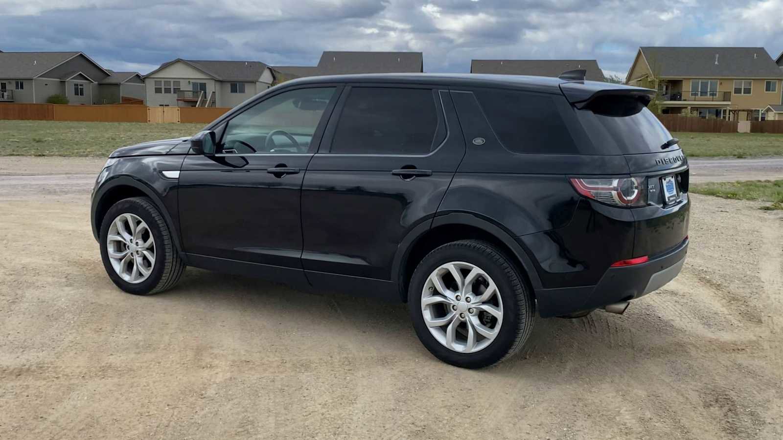 Used 2017 Land Rover Discovery Sport HSE AWD/4WD image 6