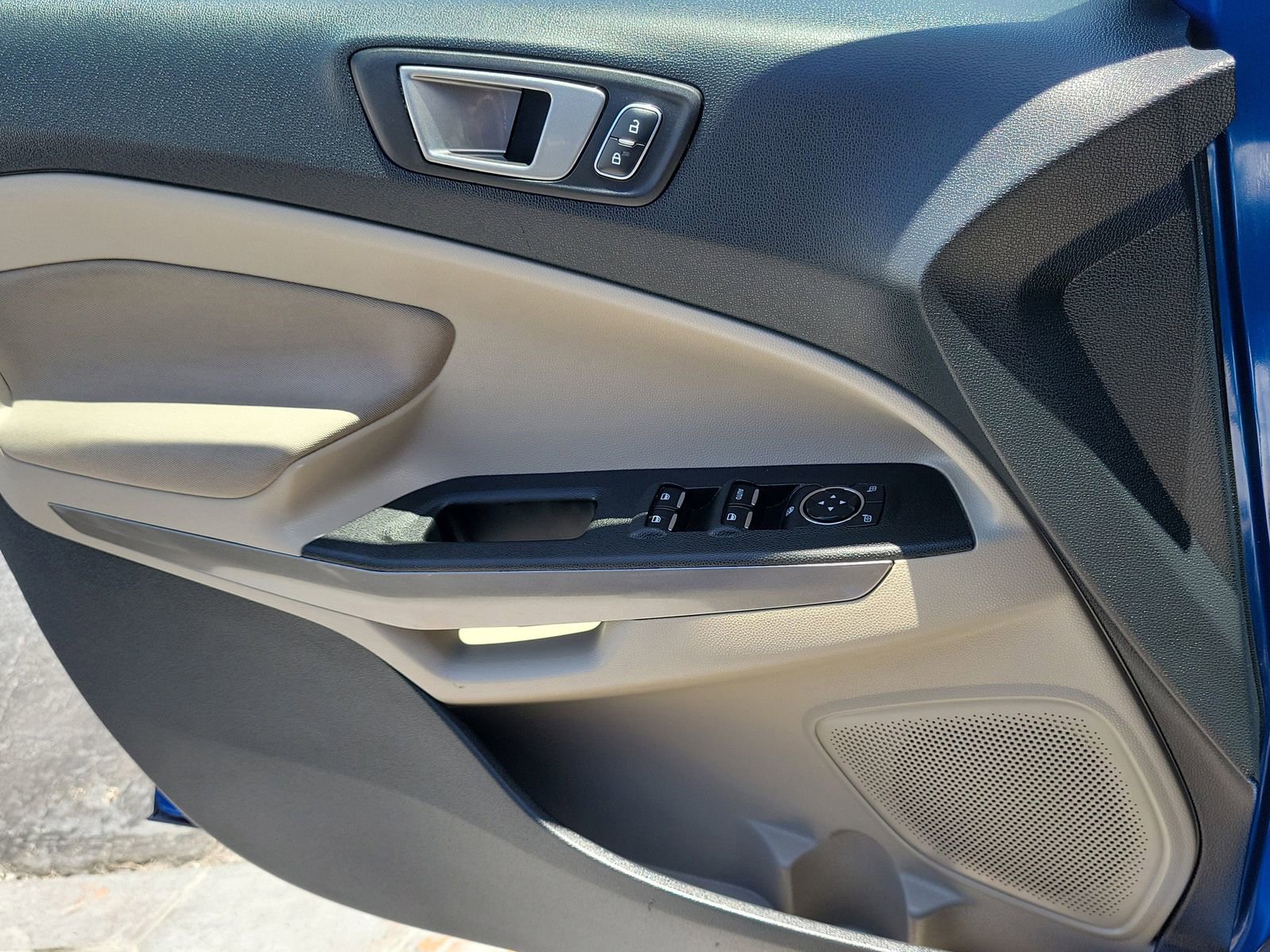 Used 2021 Ford EcoSport SE FWD image 14