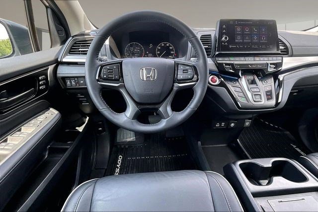 Certified 2025 Honda Odyssey Touring image 8
