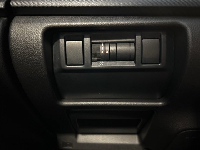 Used 2024 Subaru Crosstrek 2.5i Limited image 74