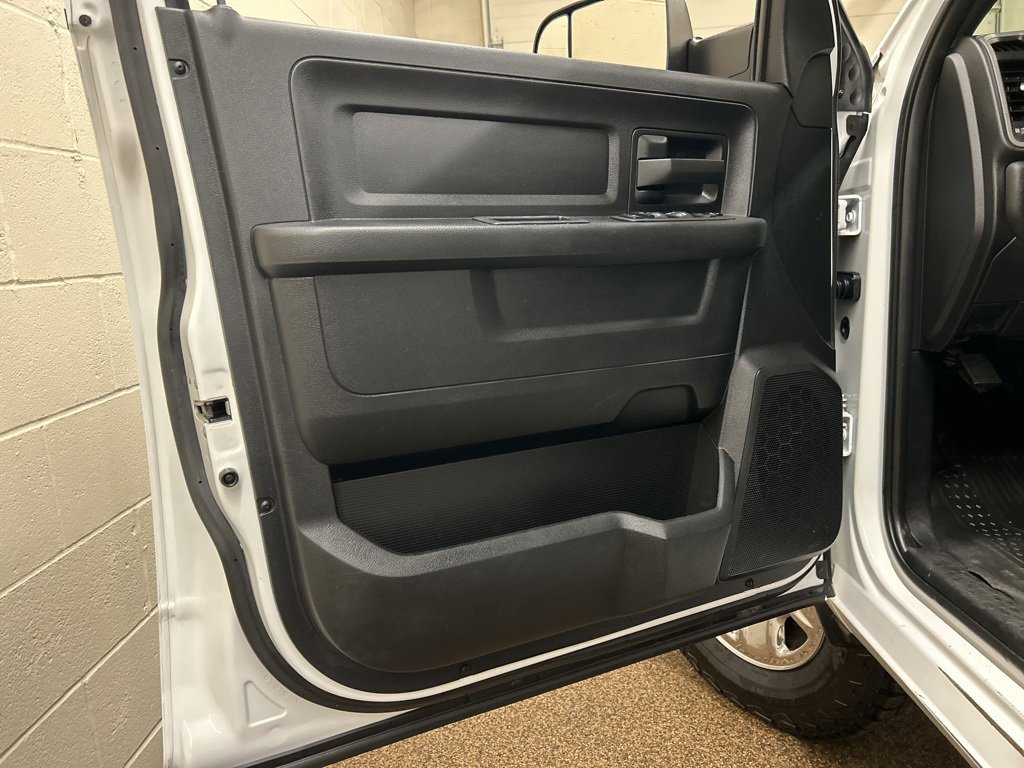 Used 2022 RAM 3500 Tradesman w/ Chrome Appearance Group image 13