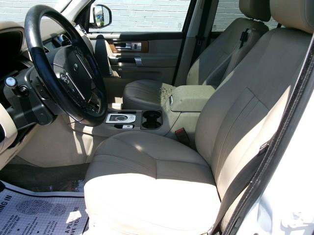 Used 2016 Land Rover LR4 HSE AWD/4WD image 7