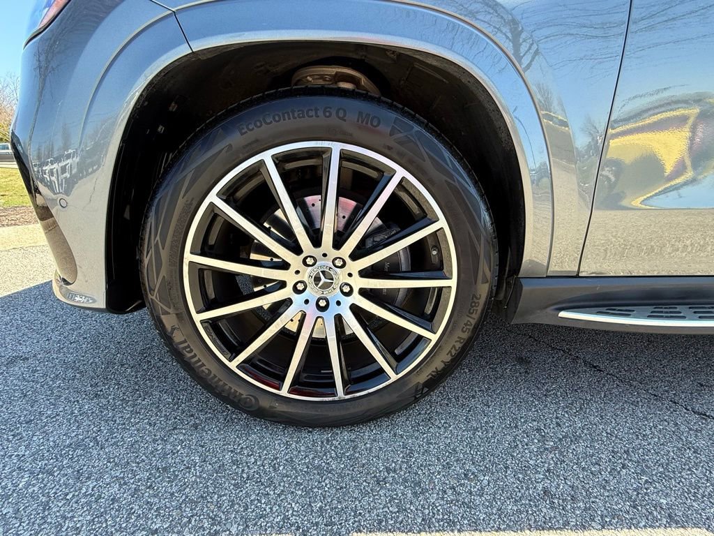 Used 2025 Mercedes-Benz GLS 580 4MATIC image 39