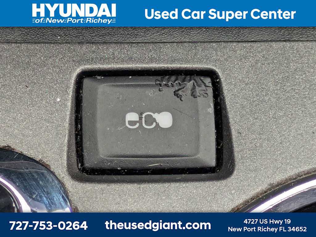 Used 2012 Chevrolet Equinox LS FWD image 25