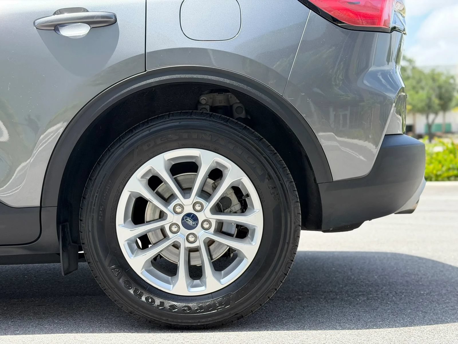 Used 2022 Ford Escape SE w/ Convenience Package FWD image 8