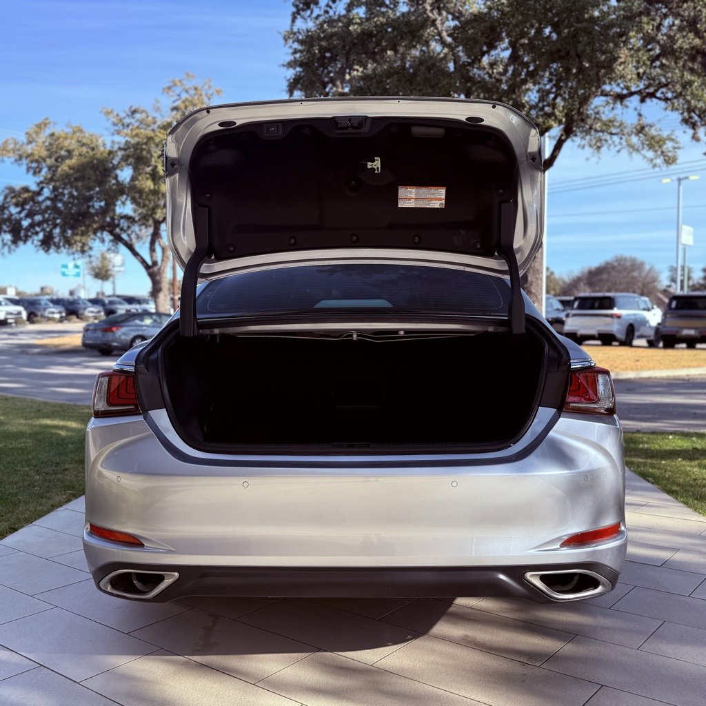 Used 2024 Lexus ES 350 w/ Premium Package image 37