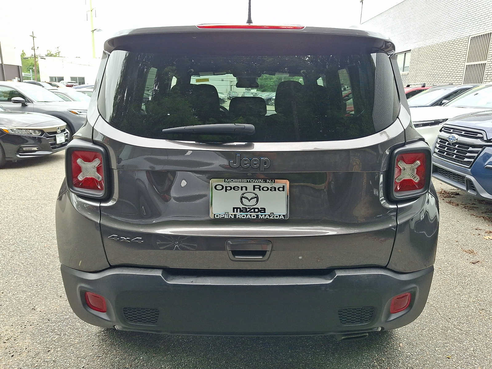 Used 2021 Jeep Renegade Latitude AWD/4WD image 5