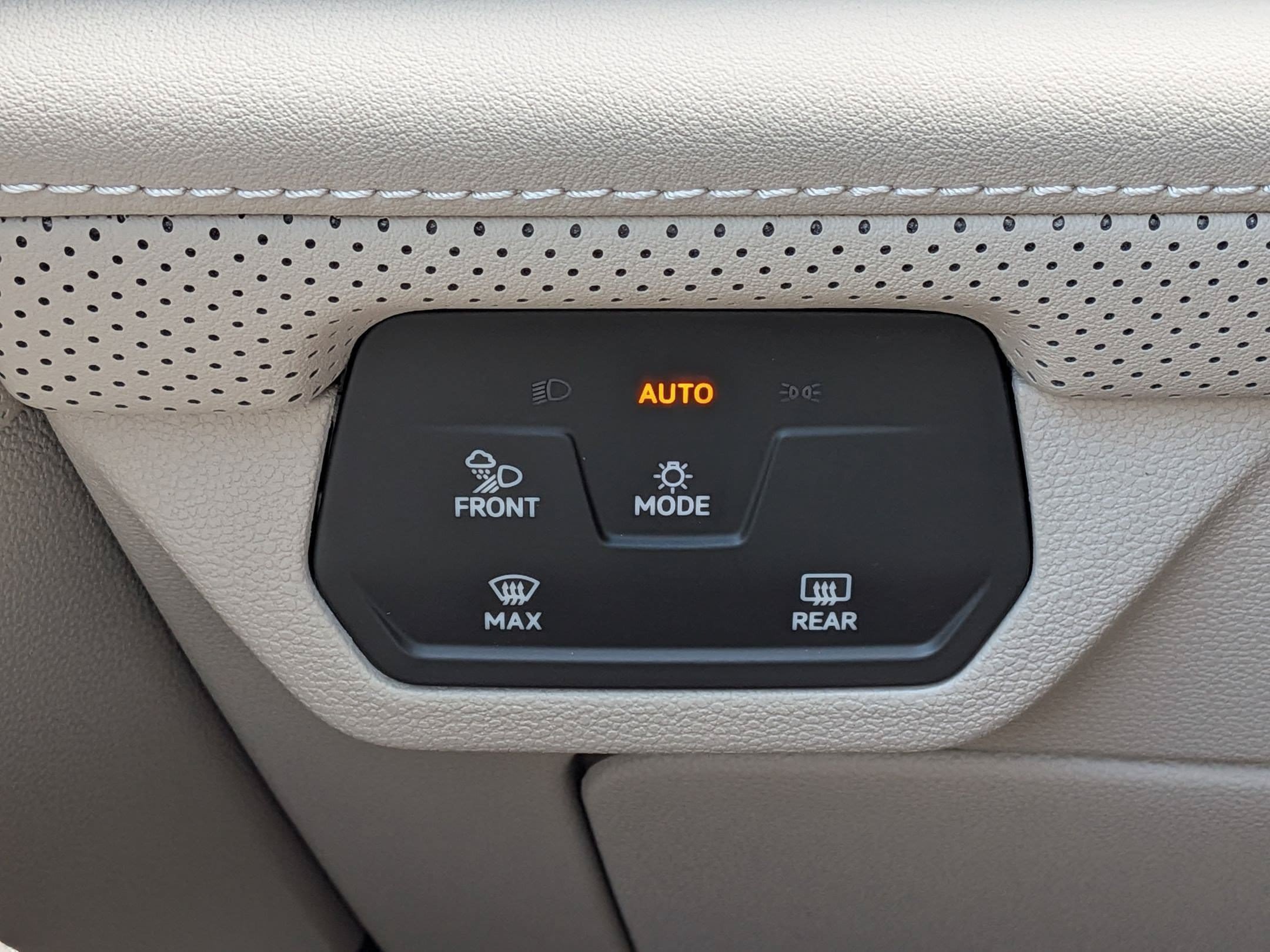 New 2026 Volkswagen Atlas SE AWD/4WD image 17