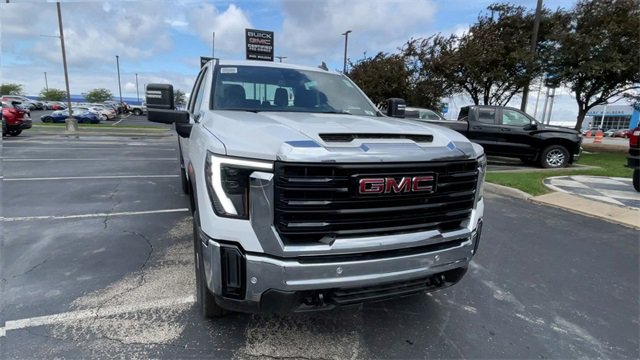 New 2025 GMC Sierra 3500 Pro w/ 1SA Pro Safety Plus Package image 4