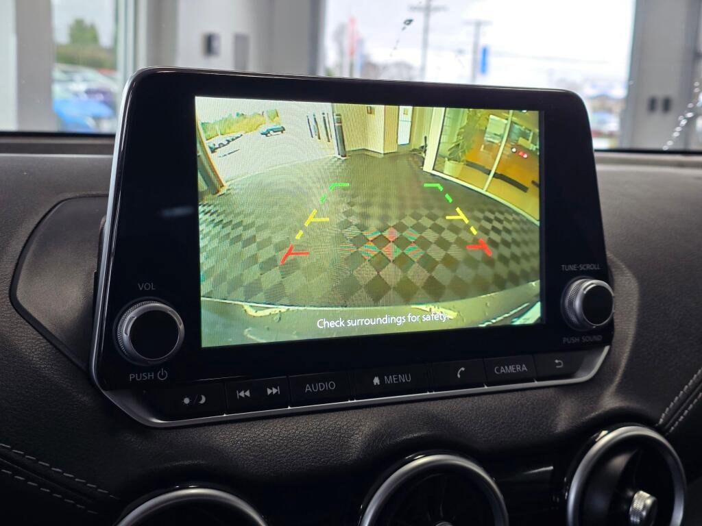 Used 2024 Nissan Sentra SV FWD image 27