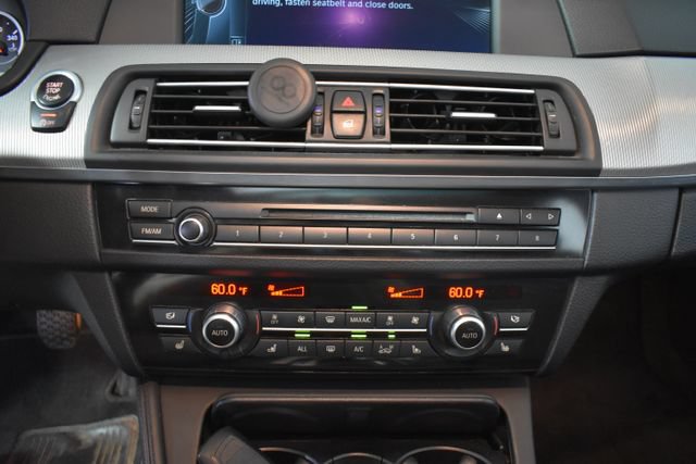 Used 2013 BMW M5 RWD image 26