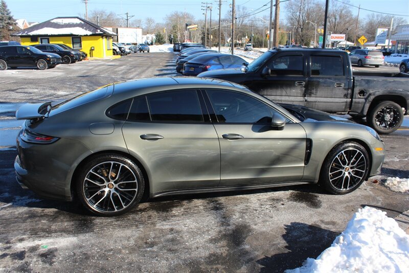 Used 2022 Porsche Panamera 4 AWD/4WD image 27