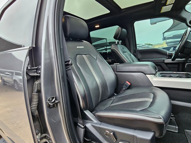 Used 2021 Ford F250 Platinum w/ Tremor Off-Road Package image 17