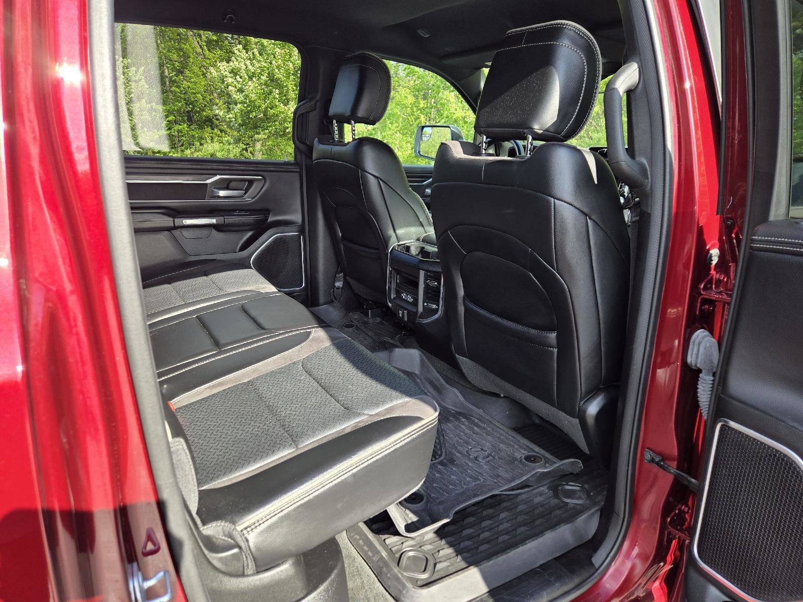 Used 2023 RAM 1500 Laramie AWD/4WD image 26
