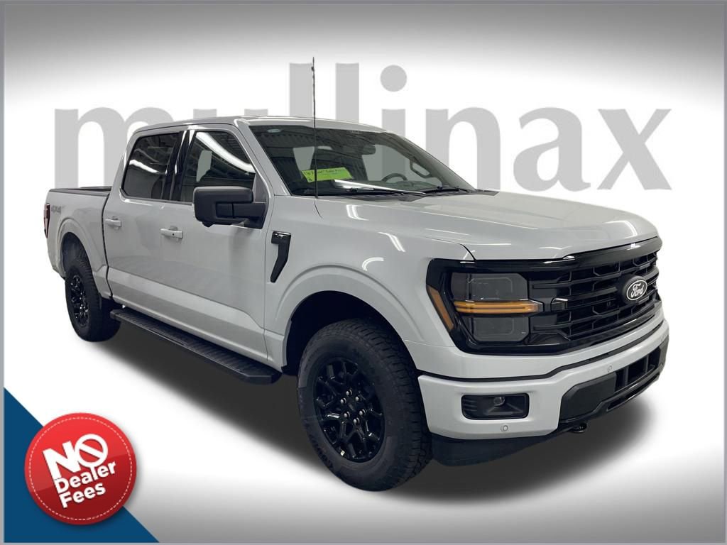 New 2025 Ford F150 XLT w/ Equipment Group 302A MID