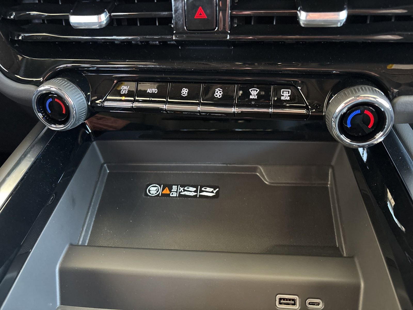 New 2026 Chevrolet Tahoe Z71 w/ Sun And Tow Package image 28