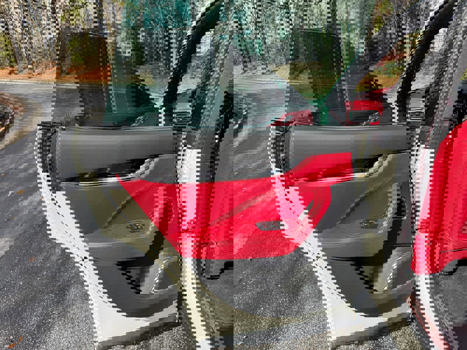 Used 2018 Maserati Levante GranLusso image 24