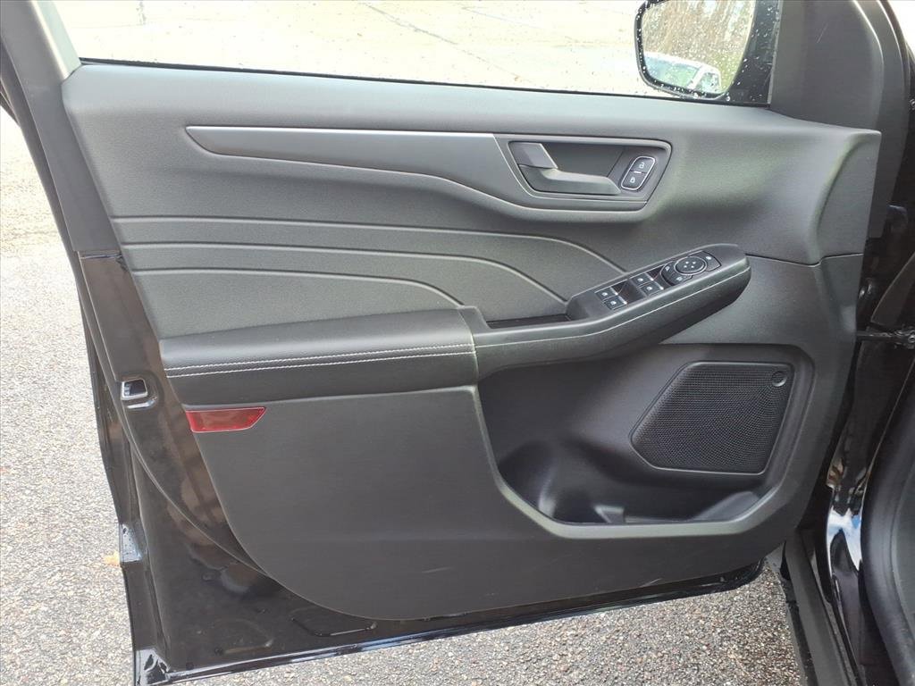 New 2026 Ford Escape Active w/ Cold Weather Package image 13