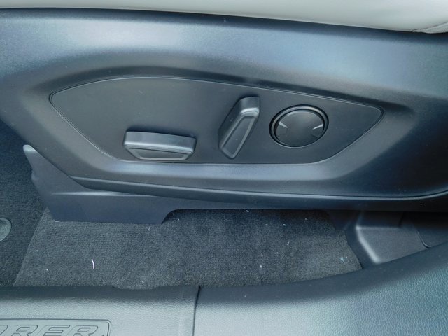 New 2026 Ford Explorer Active w/ Active Comfort Package image 24