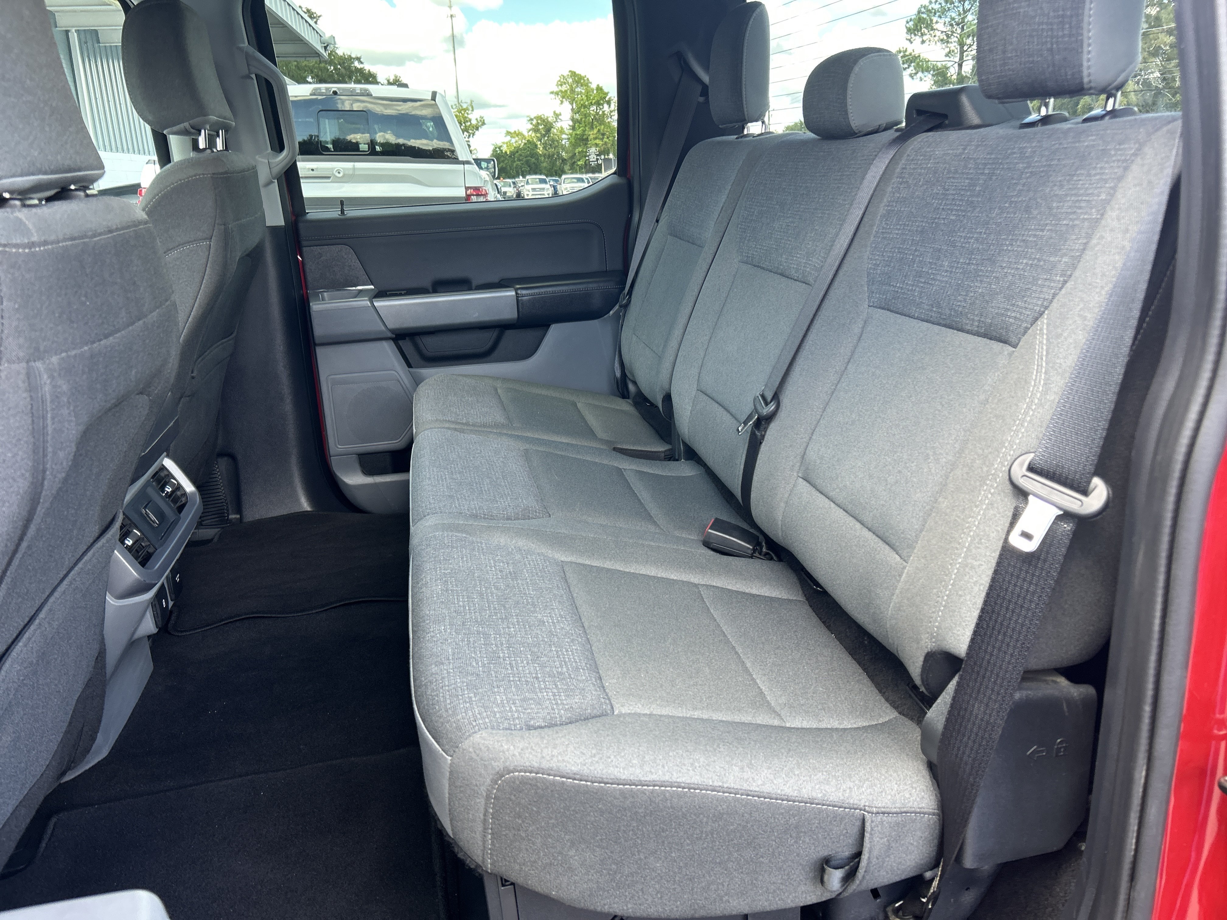 Used 2025 Ford F150 XLT w/ Equipment Group 301A Standard AWD/4WD image 15