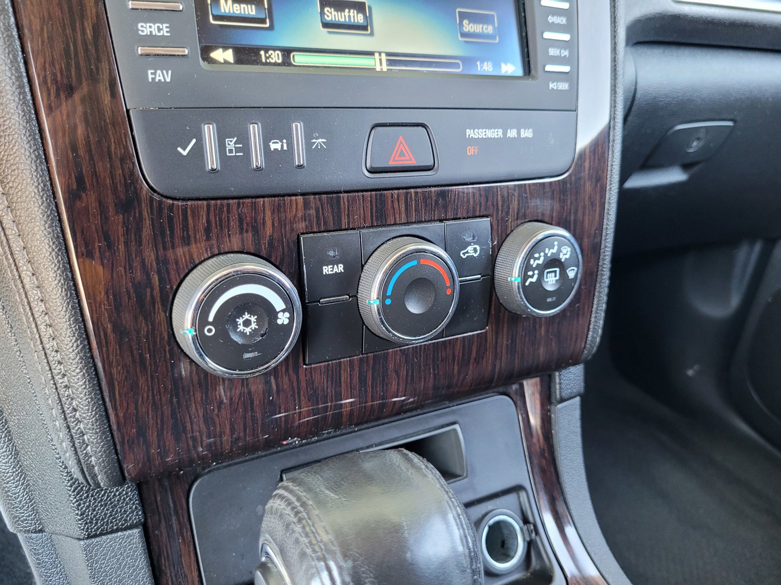 Used 2017 Chevrolet Traverse LT w/ LPO, 'HIT The Road' Package FWD image 19