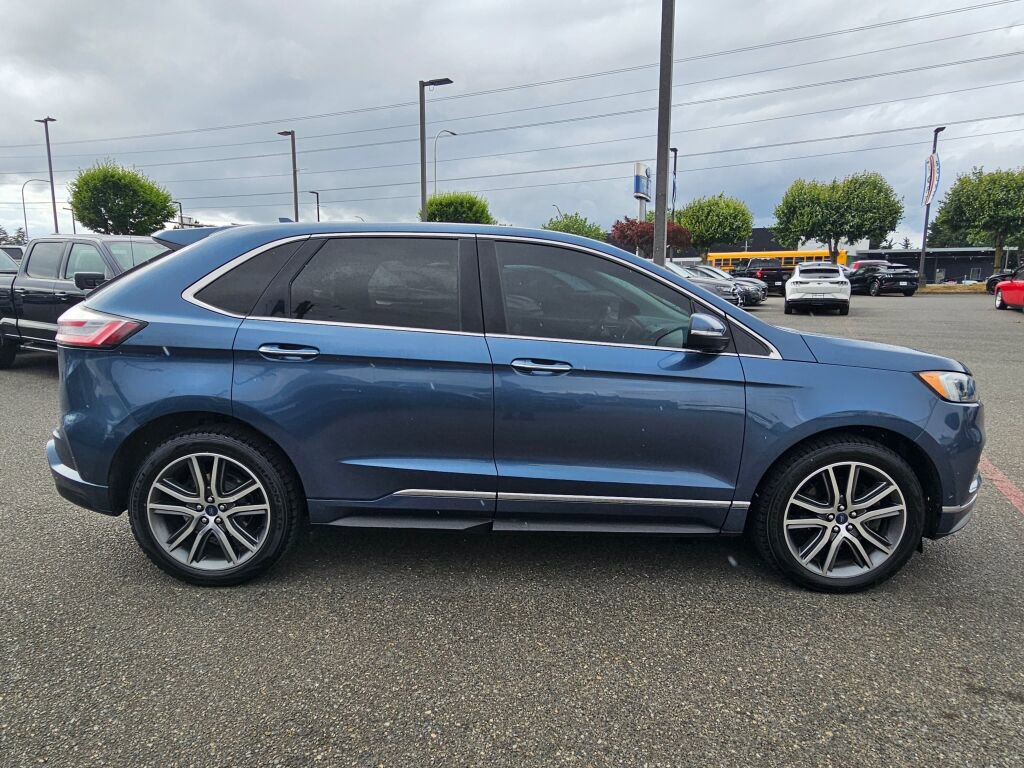 Certified 2019 Ford Edge Titanium w/ Equipment Group 301A AWD/4WD image 7