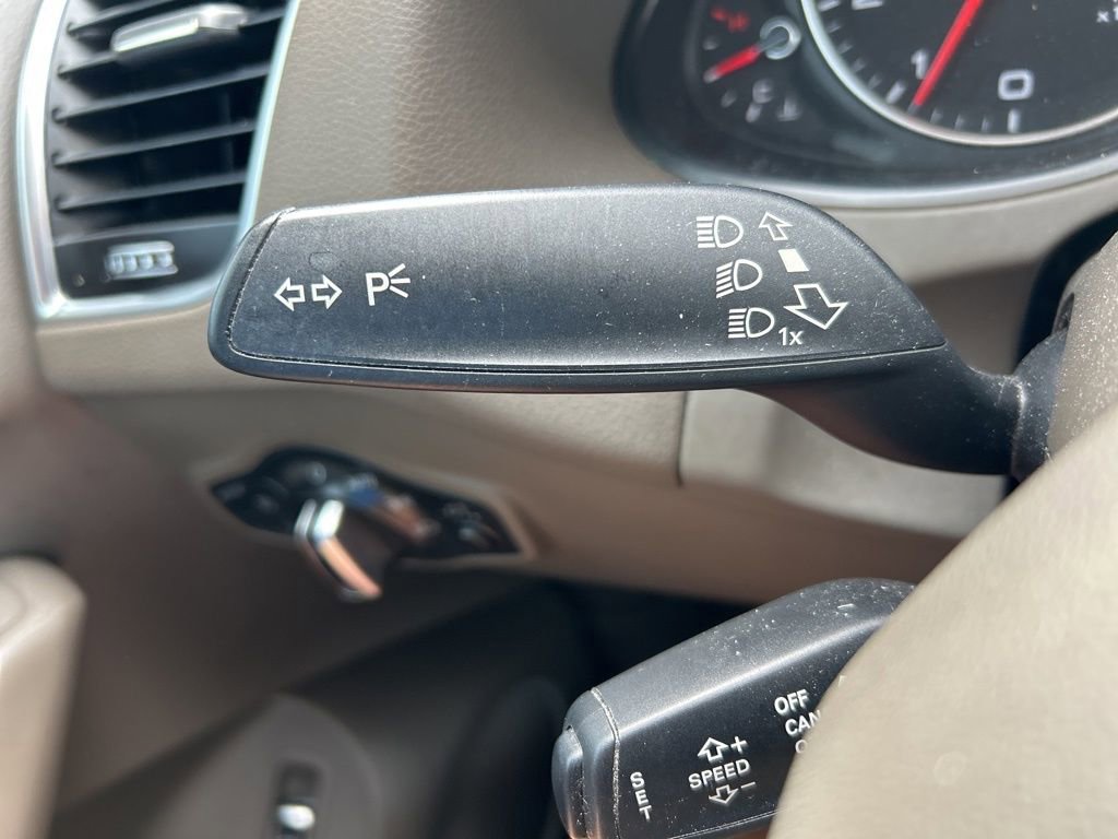 Used 2016 Audi Q5 2.0T Premium Plus w/ Technology Package image 29