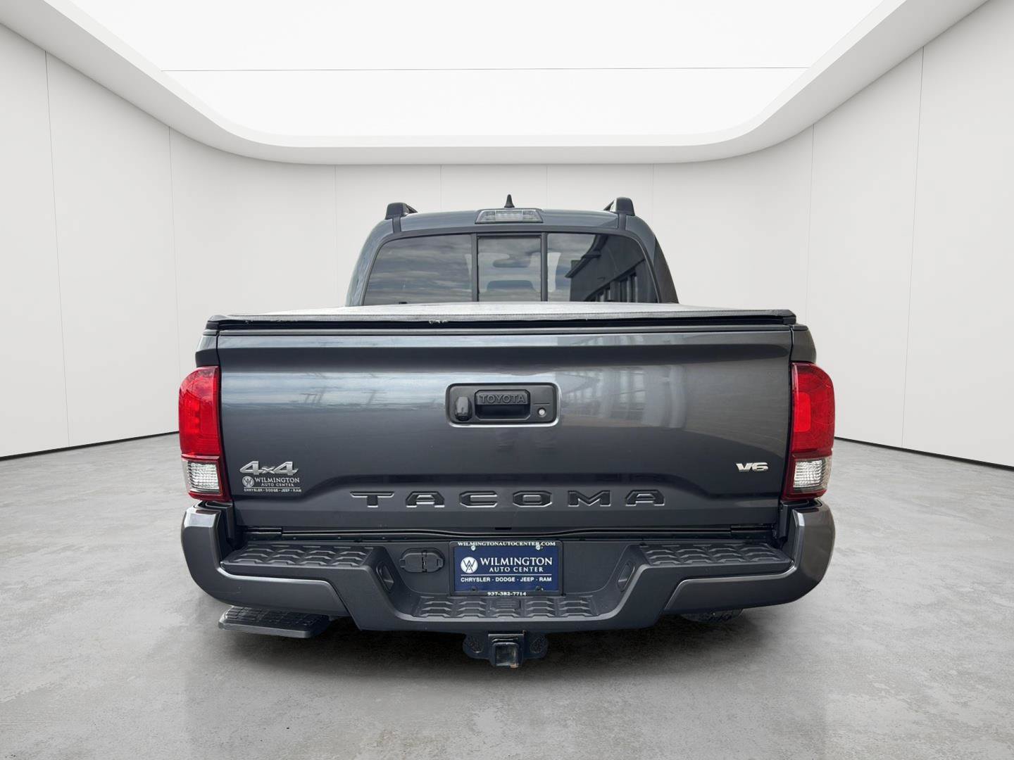 Used 2023 Toyota Tacoma SR AWD/4WD image 39