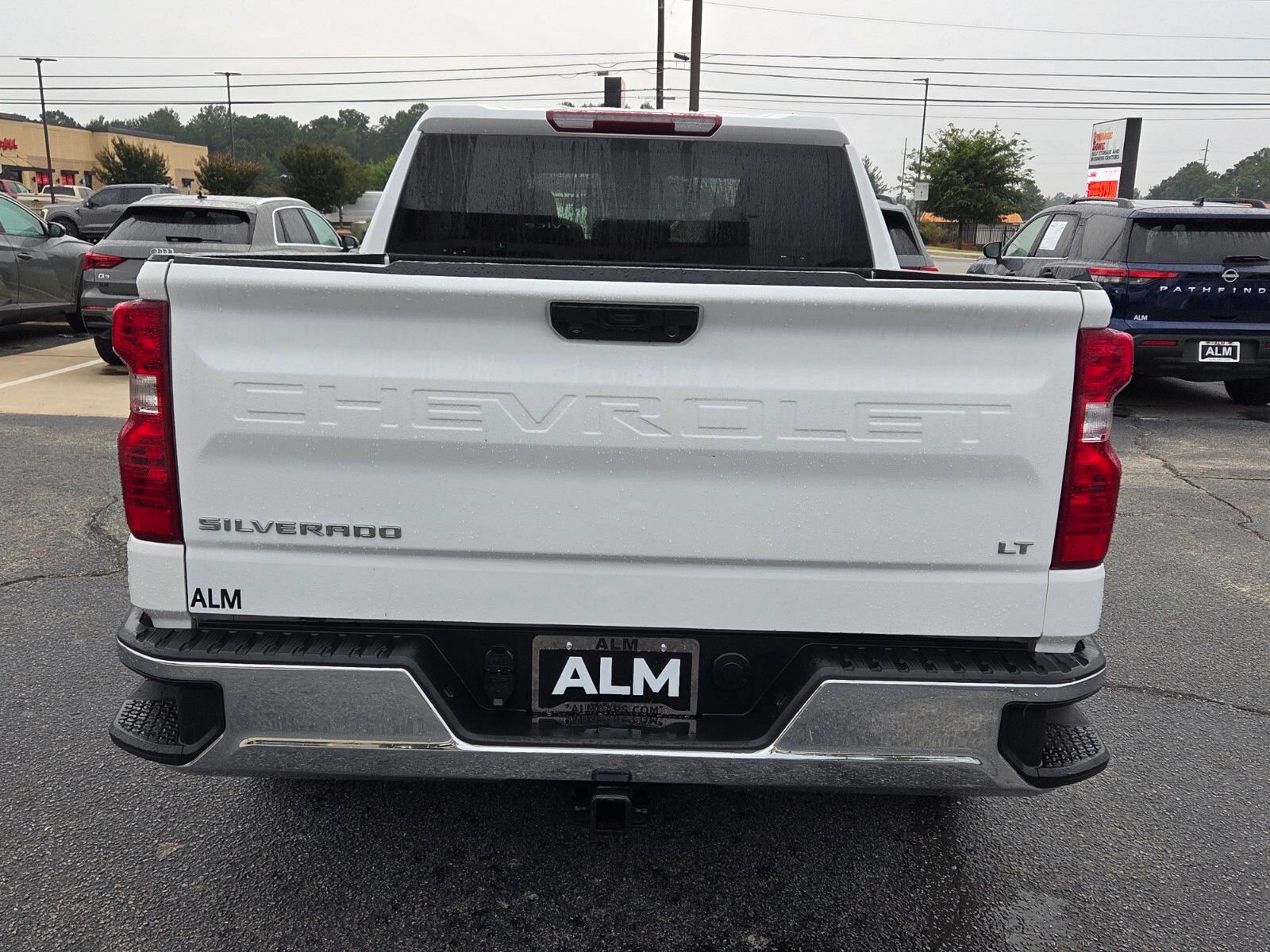Used 2025 Chevrolet Silverado 1500 LT RWD image 10
