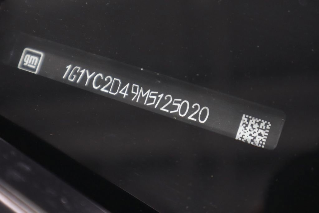 Used 2021 Chevrolet Corvette Stingray Premium Cpe w/ Z51 Performance Package image 35