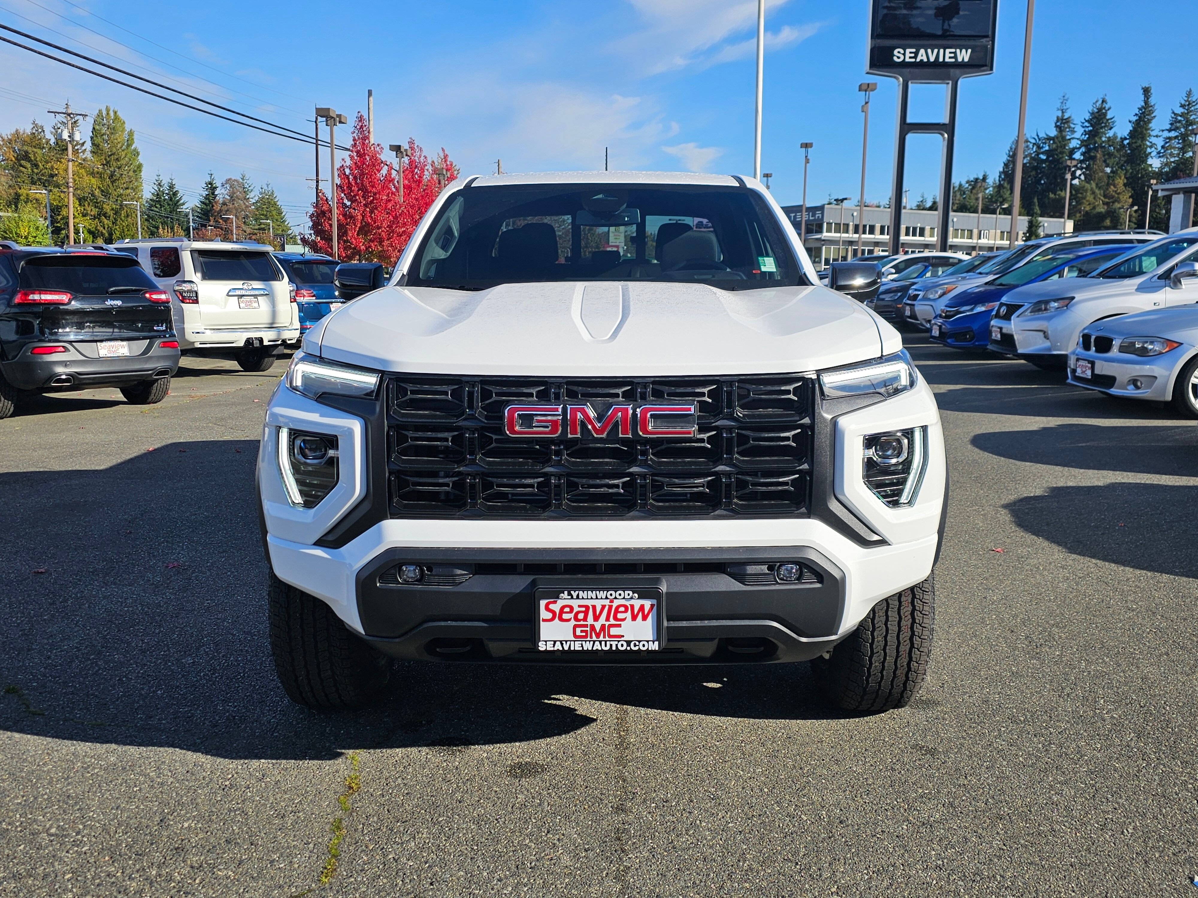 New 2026 GMC Canyon Elevation w/ Convenience Package image 2