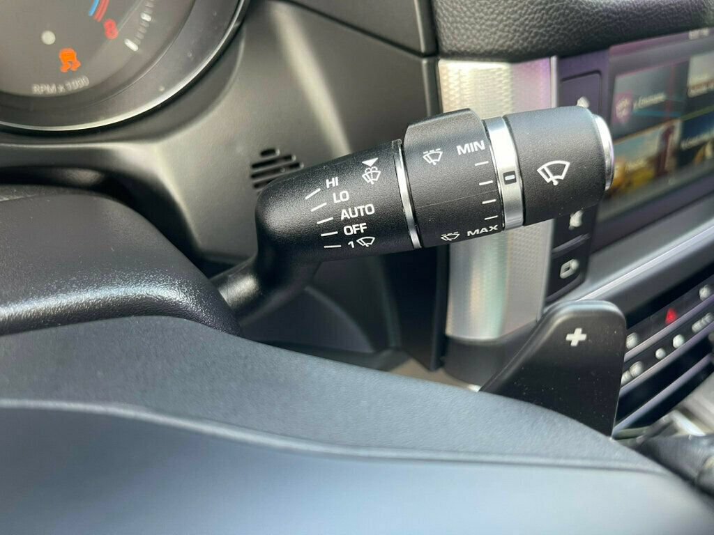 Used 2017 Jaguar XF RWD image 17