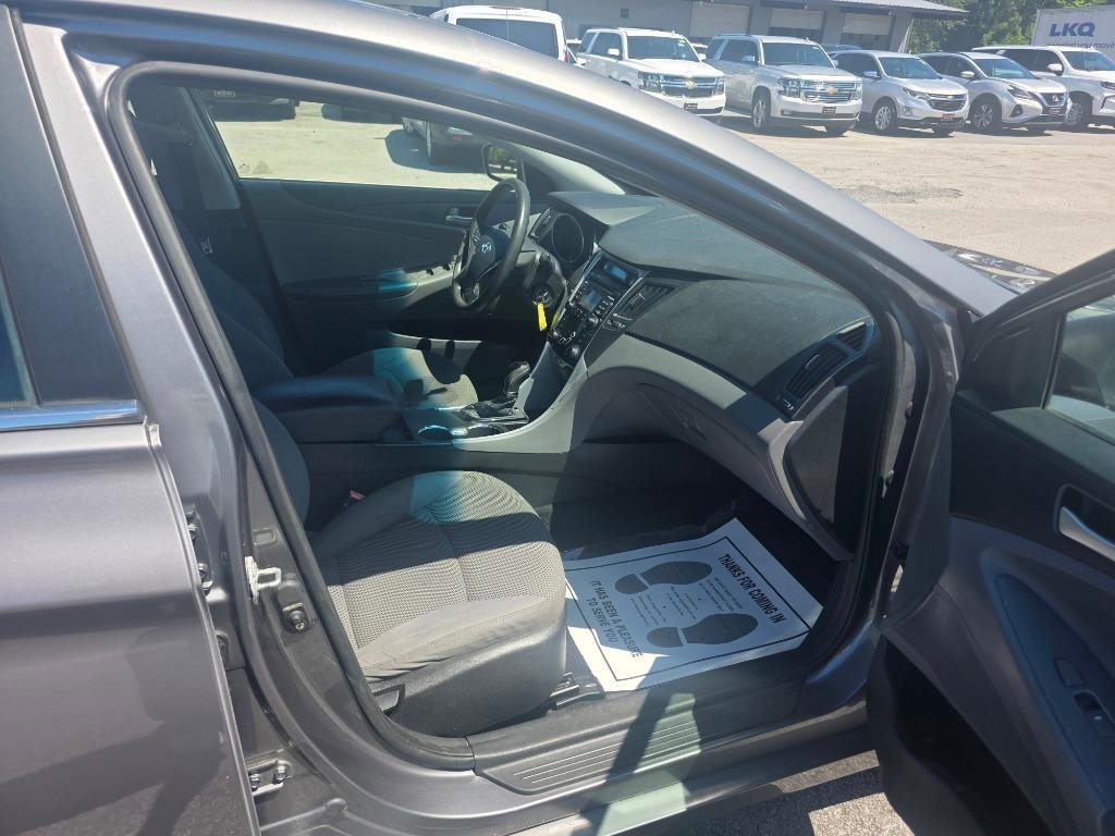 Used 2011 Hyundai Sonata GLS FWD image 9
