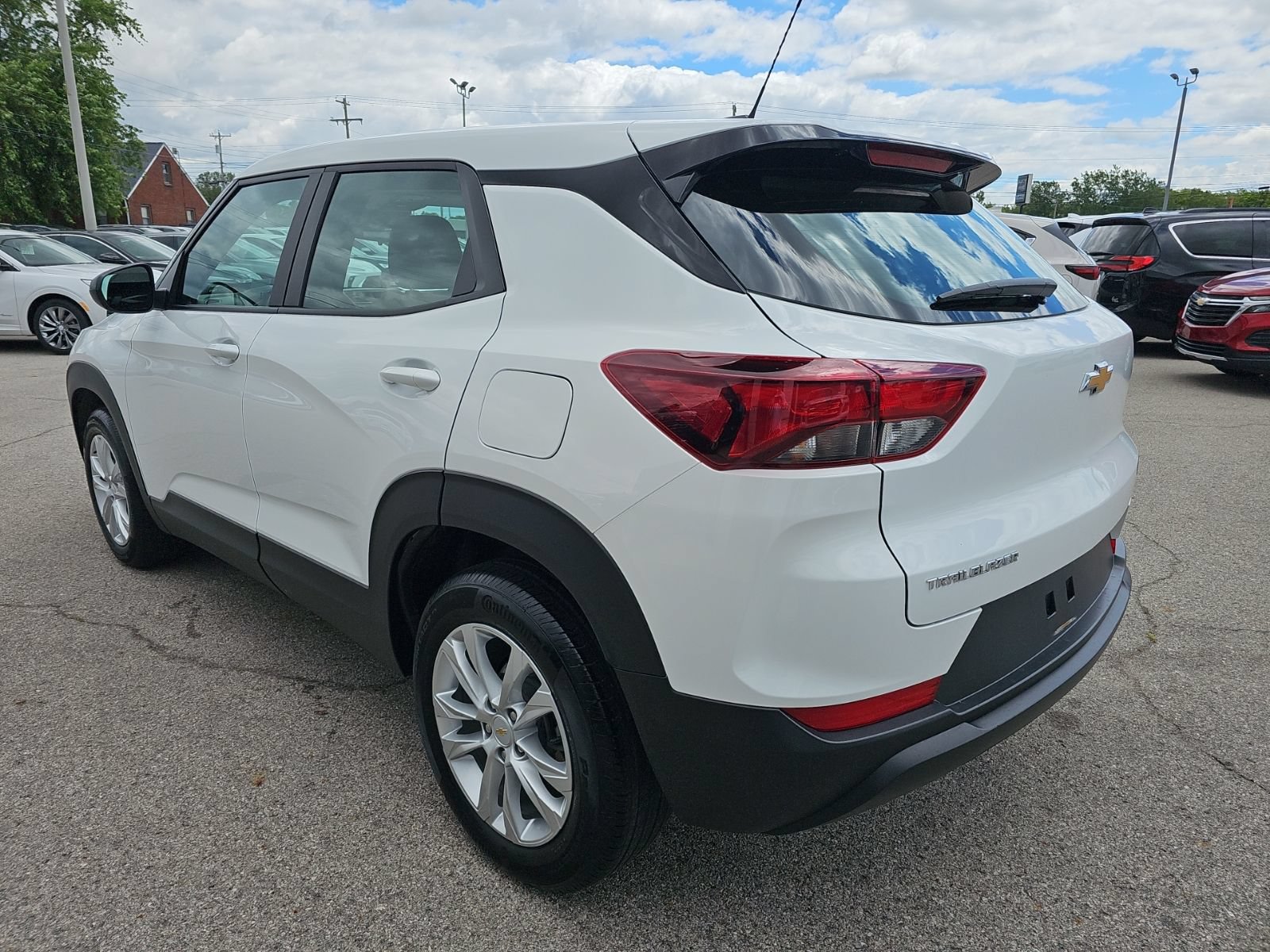 Used 2023 Chevrolet TrailBlazer LS FWD image 5