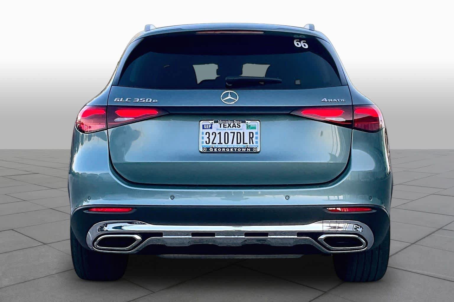 Used 2025 Mercedes-Benz GLC 350e 4MATIC image 5