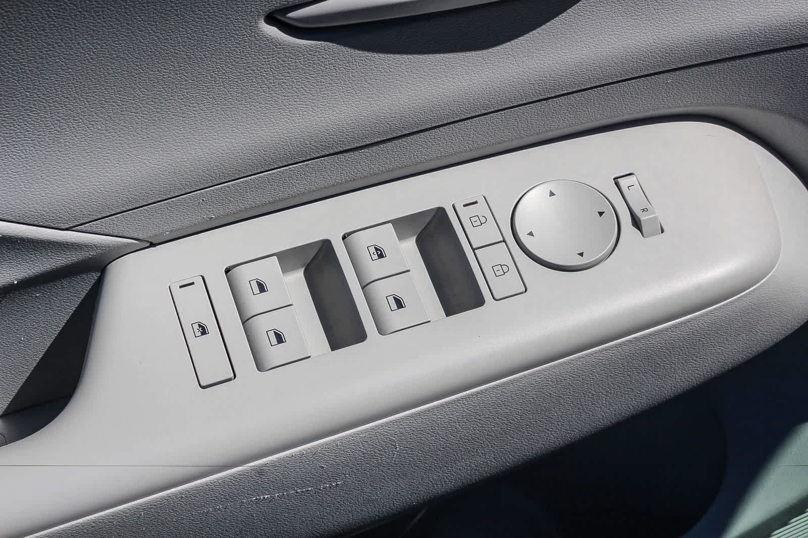 Certified 2024 Hyundai Kona SE FWD image 26