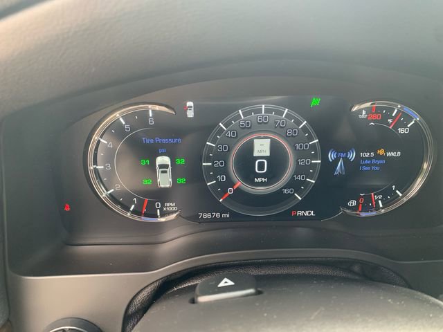 Used 2017 Cadillac Escalade Luxury AWD/4WD image 30