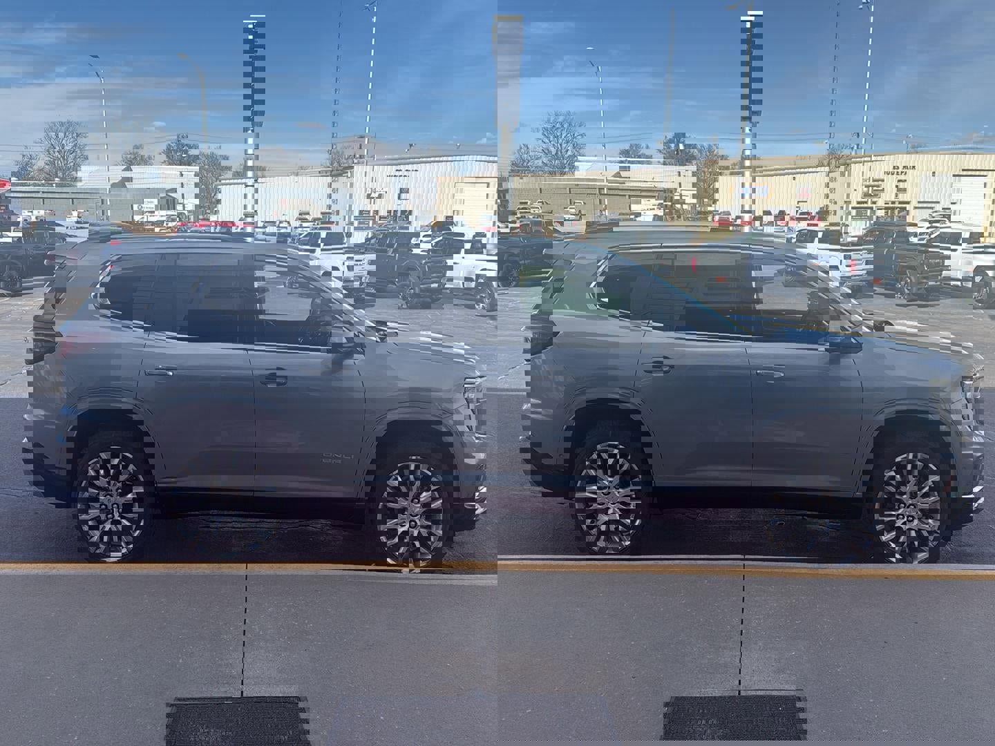 New 2026 GMC Acadia Denali w/ Super Cruise Package image 8