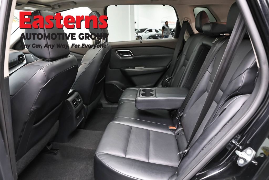 Used 2021 Nissan Rogue SV w/ Premium Package AWD/4WD image 22