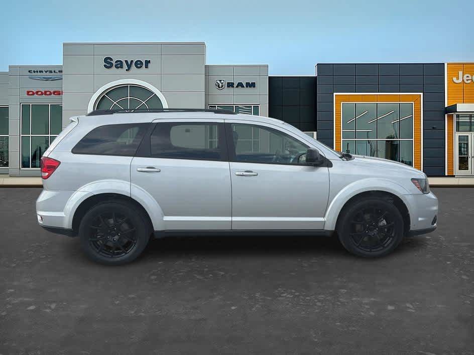 Used 2014 Dodge Journey SXT w/ Flexible Seating Group FWD image 8