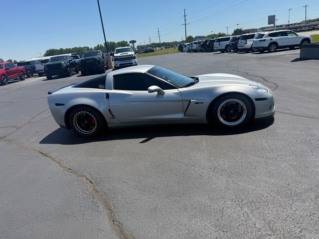 Used 2006 Chevrolet Corvette Z06 w/ Preferred Equipment Group RWD image 4