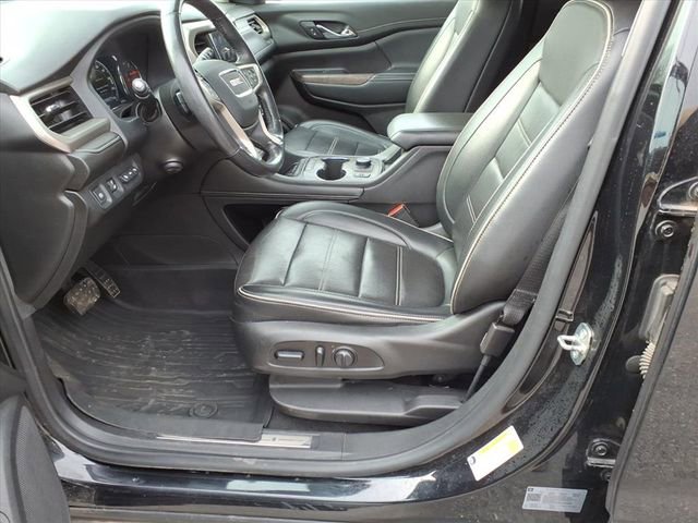 Used 2021 GMC Acadia Denali w/ Denali Technology Package image 12