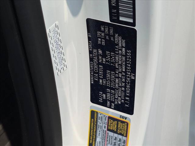 Used 2025 Kia Carnival EX FWD image 25