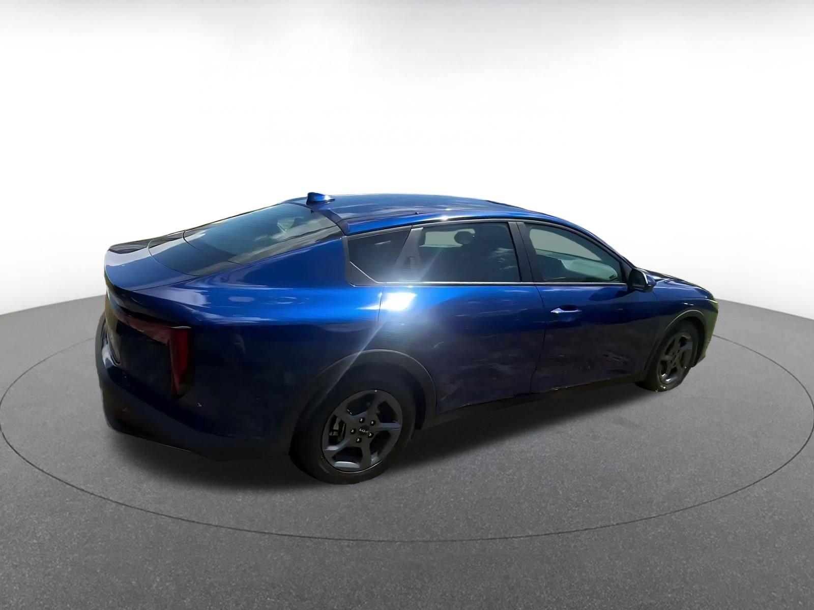 Used 2025 Kia K4 FWD image 14