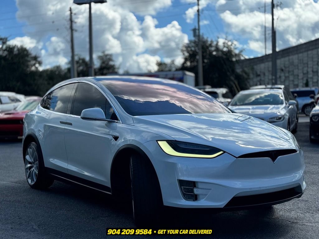 Used 2017 Tesla Model X 75D AWD/4WD image 10