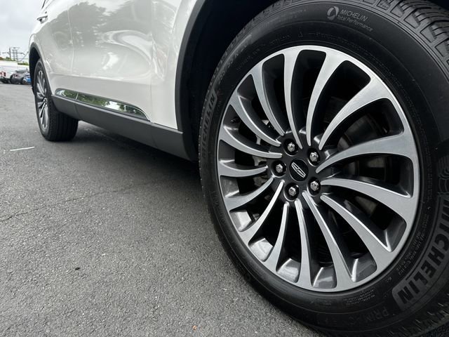 Certified 2024 Lincoln Aviator Reserve w/ Elements Package Plus AWD/4WD image 11