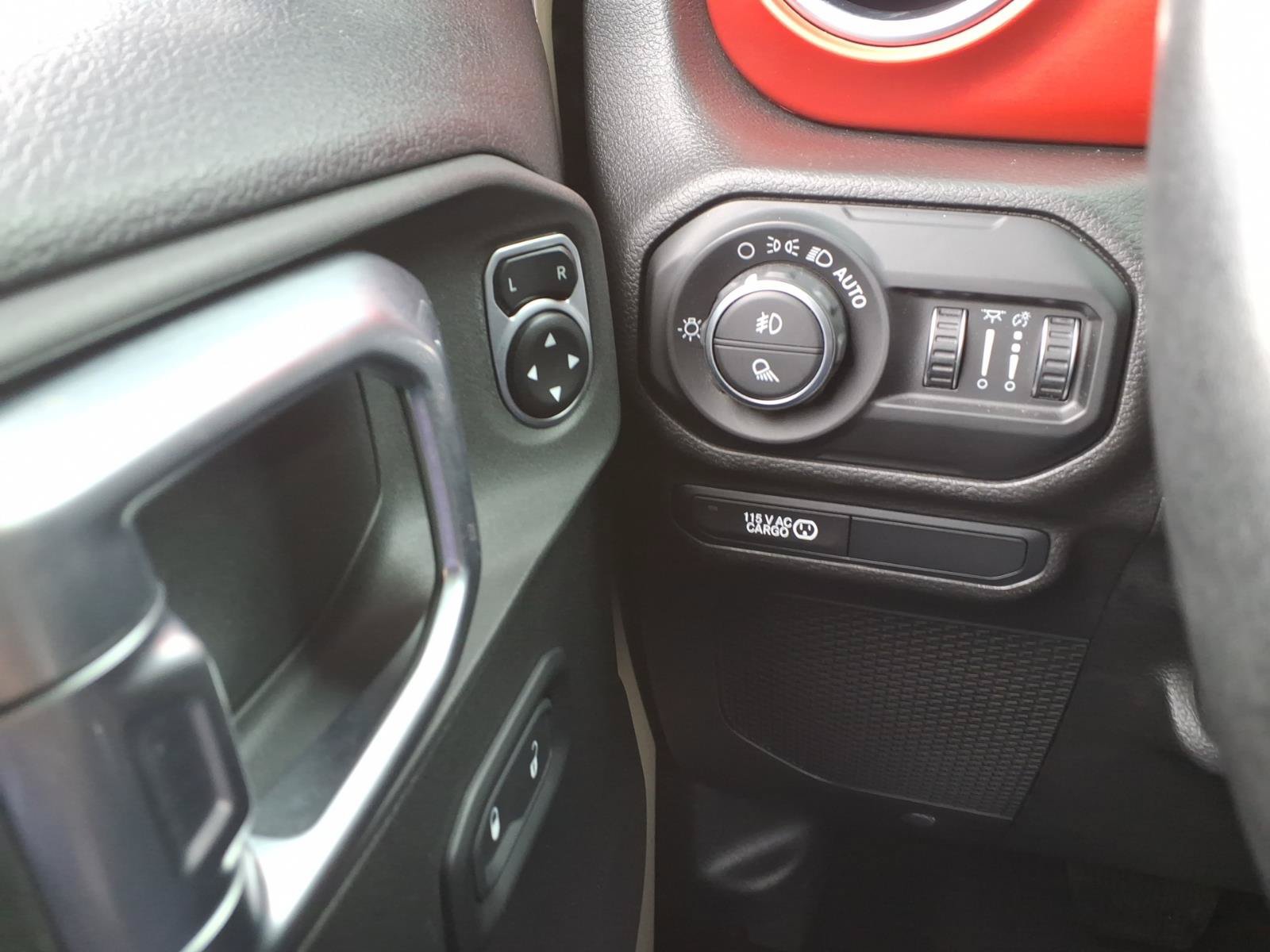Used 2020 Jeep Gladiator Rubicon AWD/4WD image 29