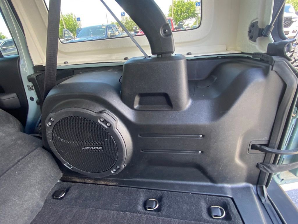 Used 2023 Jeep Wrangler Unlimited Rubicon 4xe AWD/4WD image 27