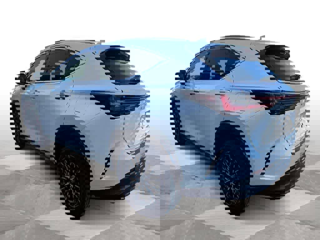 Used 2022 Lexus NX 250 FWD w/ Towing Package (2000 Lbs) image 6